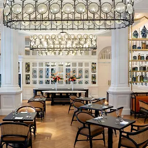 Raffles 5*, Singapura Singapura