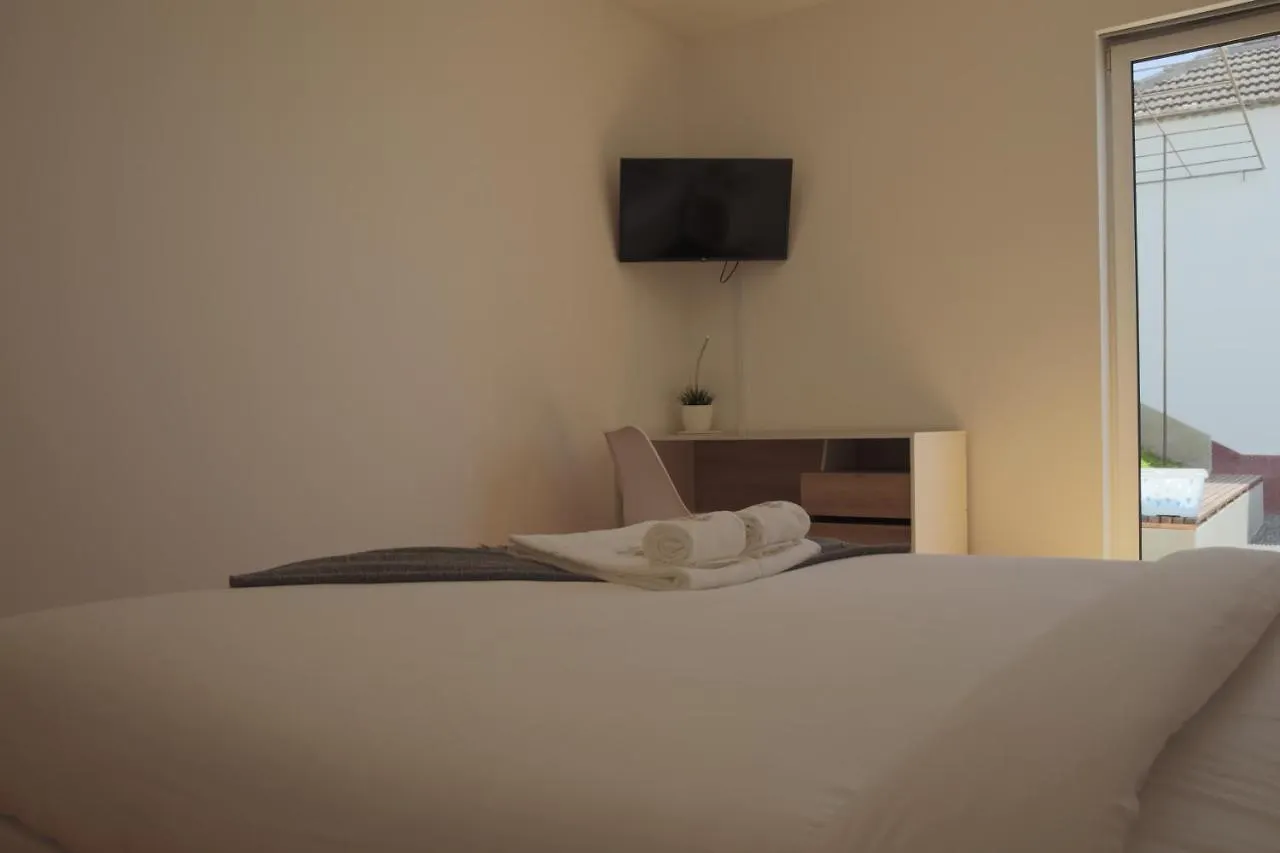 Aldeamento Turístico House Nóbrega Hotel Arco da Calheta